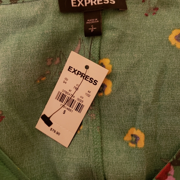 Green Floral Express Maxi Dress - Picture 6 of 7